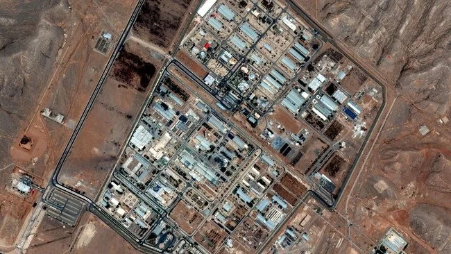Ilustrasi teknis proses pengayaan uranium untuk energi nuklir