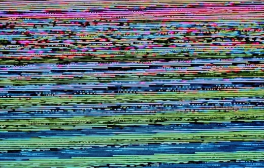 Ilustrasi cara mengatasi layar laptop glitch pada perangkat kerja