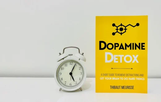 Ilustrasi dopamine detox terkait efek scrolling media sosial pada otak